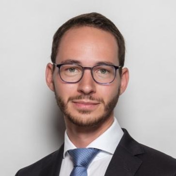 Dr. Martin Legath
